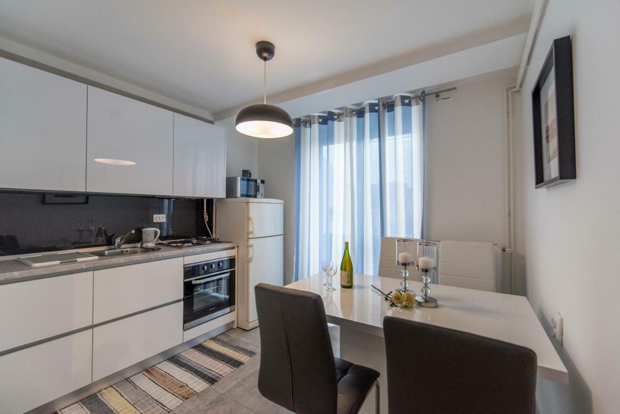 Appartamento Apartman Lux Daruvar Esterno foto